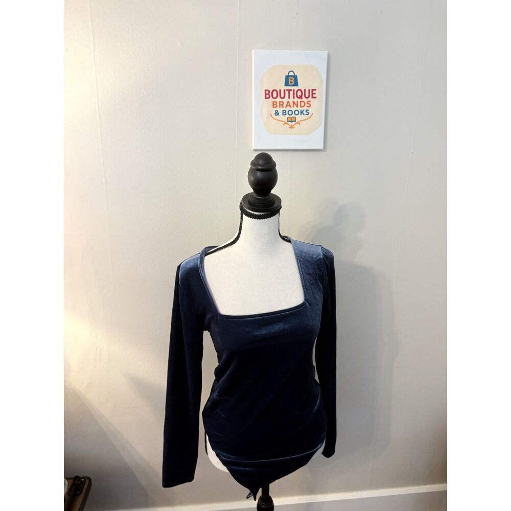 Old Navy Women’s M Navy Blue Velvet Bodysuit Square Neck Long Sleeve